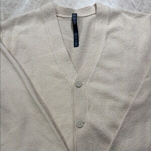 Men’s Lululemon wool blend cardigan.